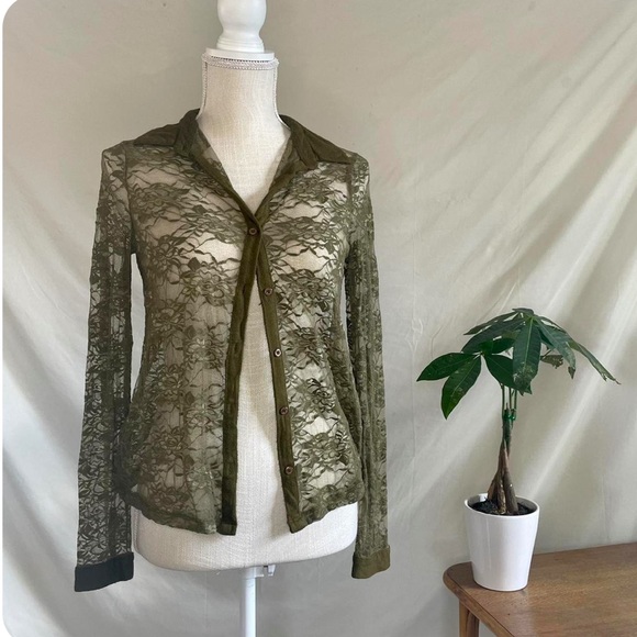Vintage Tops - Vintage olive green lace button down collared blouse